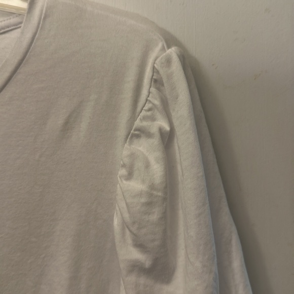 NWOT DNKY women’s t shirt - Picture 3 of 3